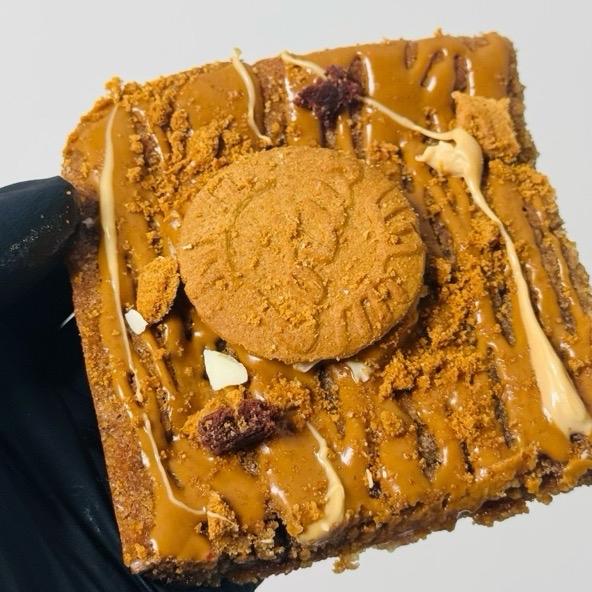 Lotta Biscoff Blondie