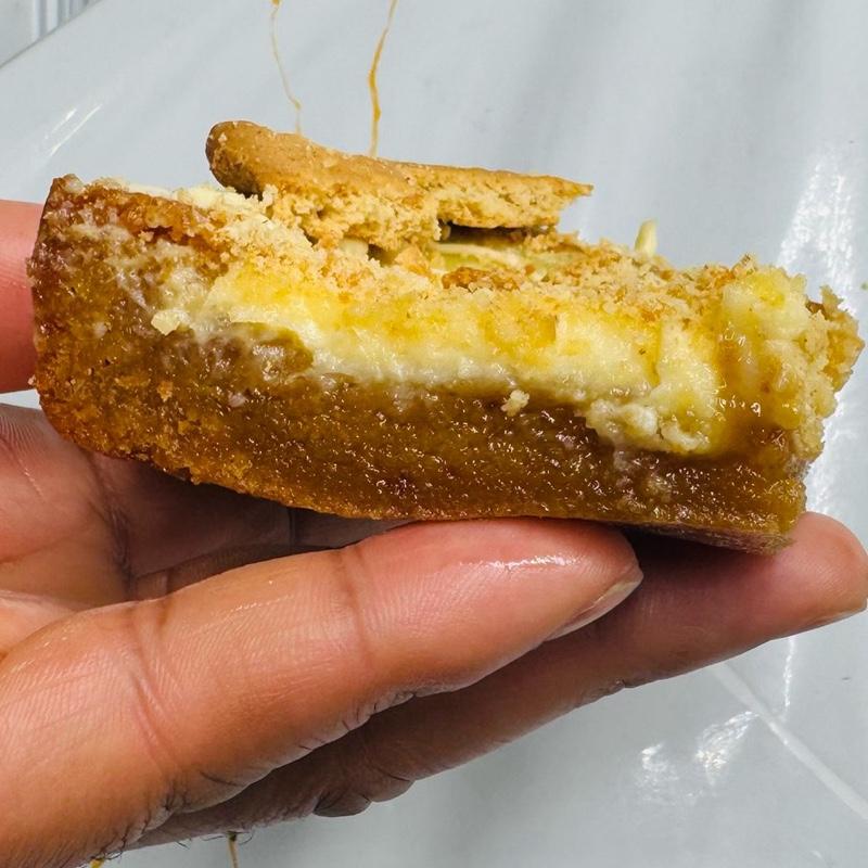 White Chocolate Cheesecake Blondie