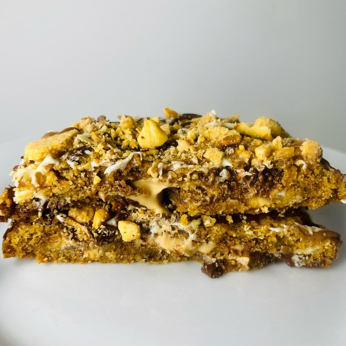Kinda Kinder Cookie (Stuffed)