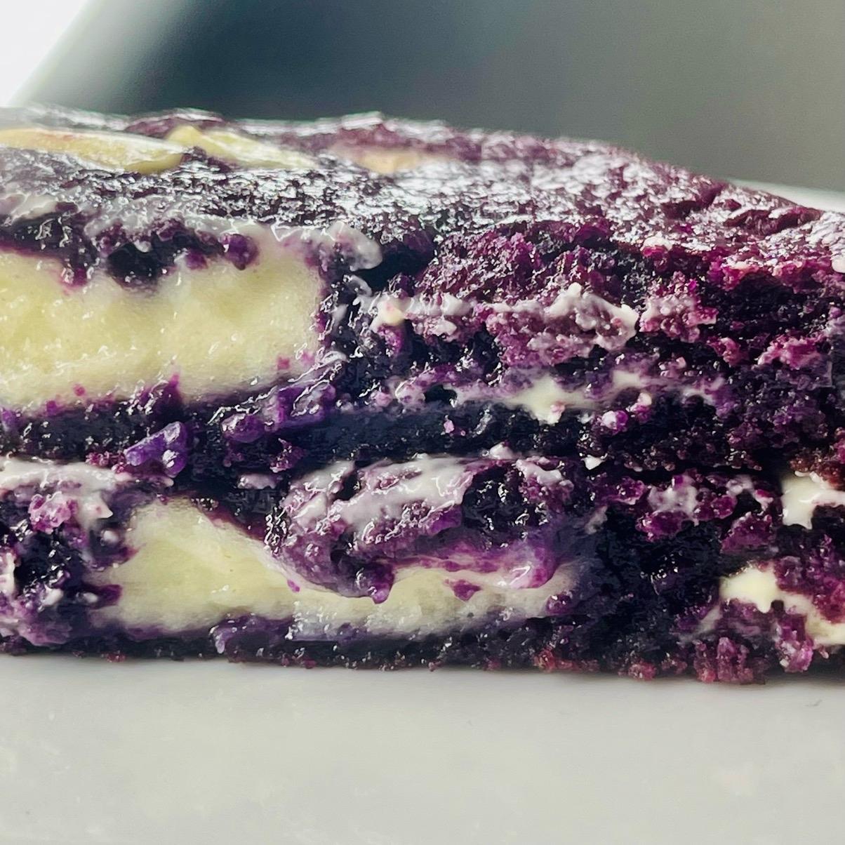 Ube & Cream Cookie (Stuffed)